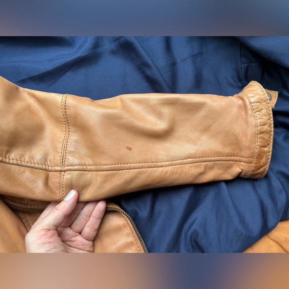 Stradivarious Real Leather Jacket - Picture 6 of 13